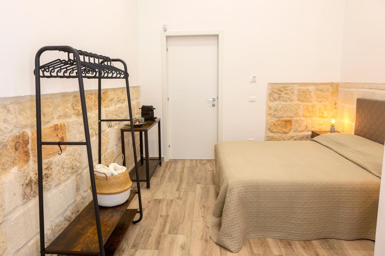 Apulian House Hotel Brindisi Luaran gambar