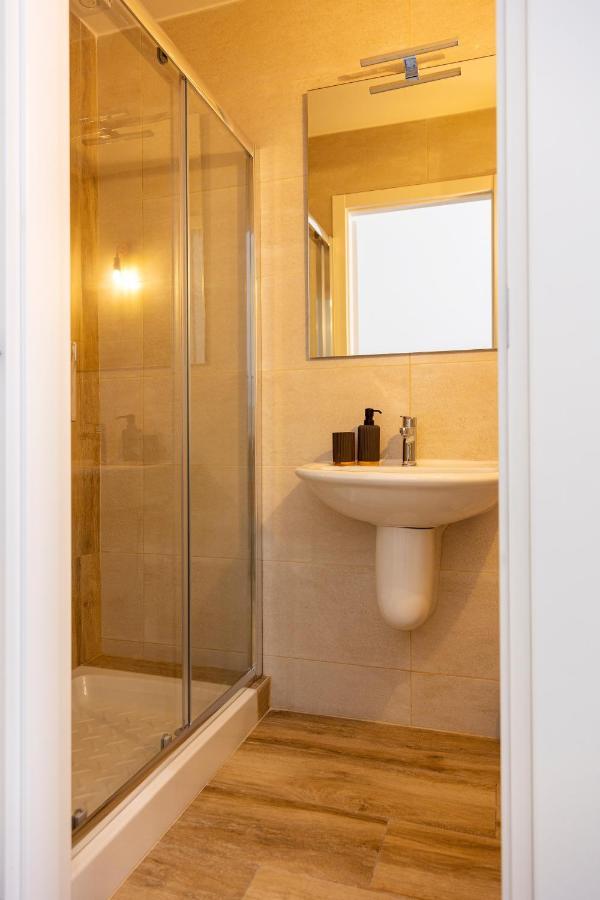 Apulian House Hotel Brindisi Luaran gambar