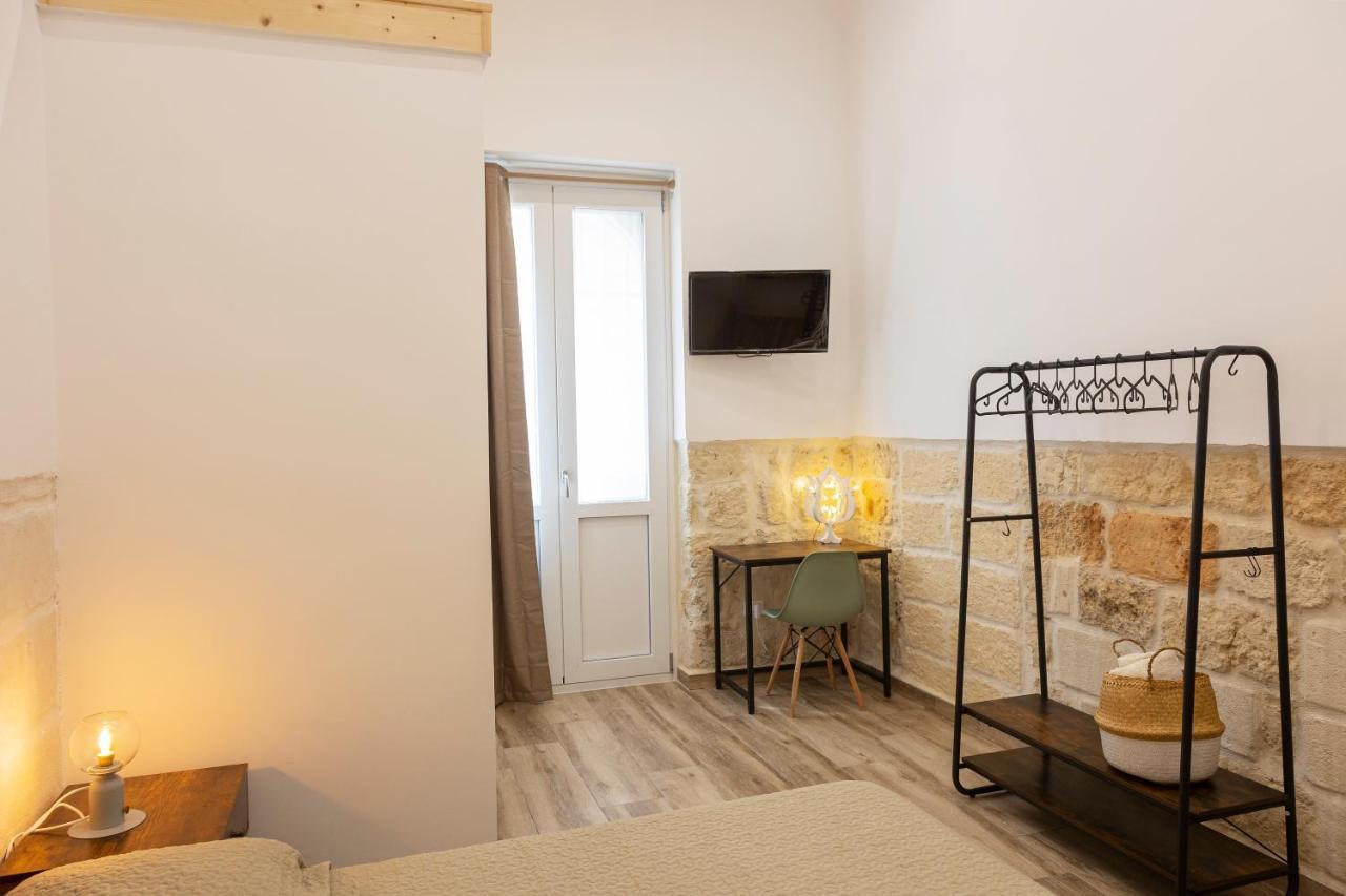 Apulian House Hotel Brindisi Luaran gambar