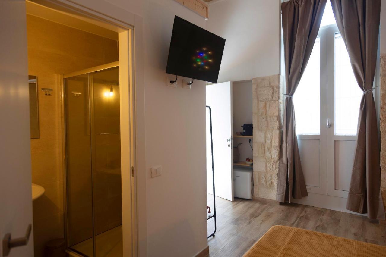 Apulian House Hotel Brindisi Luaran gambar